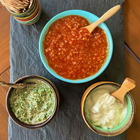 beef bites with dipping sauces