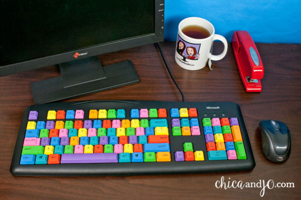 DIY colorful painted computer keyboard