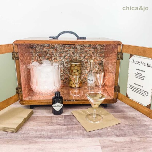 Vintage Style Portable Speakeasy Traveling Bar Case Chest 
