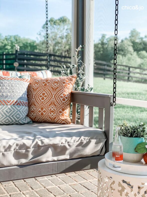 Southern screen porch decorating inspiration