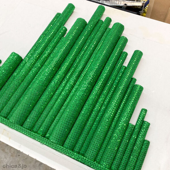 DIY Emerald City backdrop for Wizard of Oz party