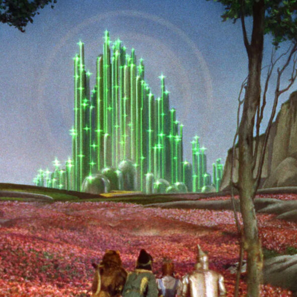 DIY Emerald City backdrop for Wizard of Oz party