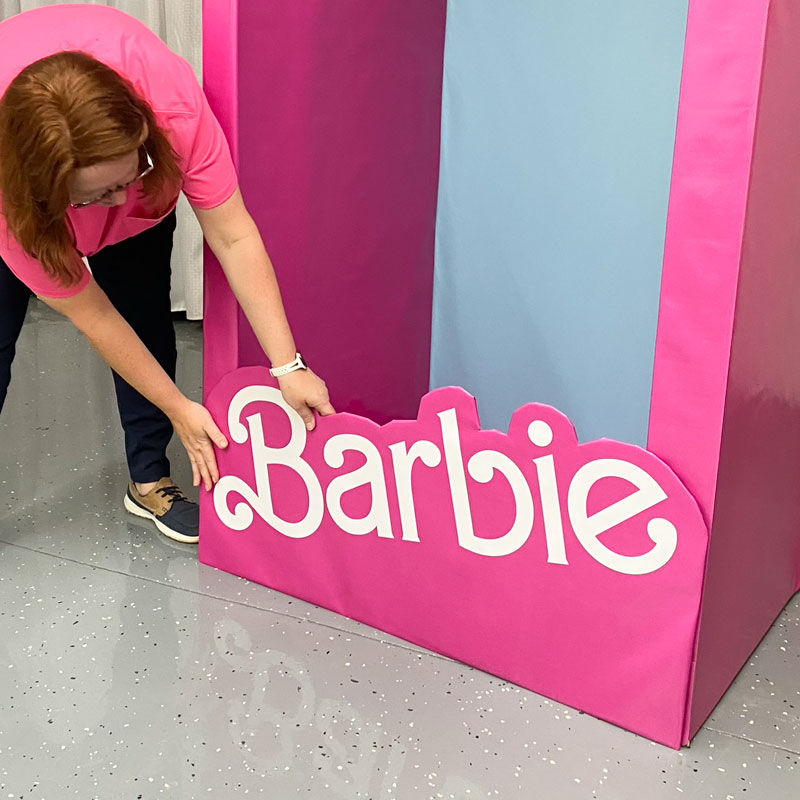 Life size barbie box photo box -  Italia
