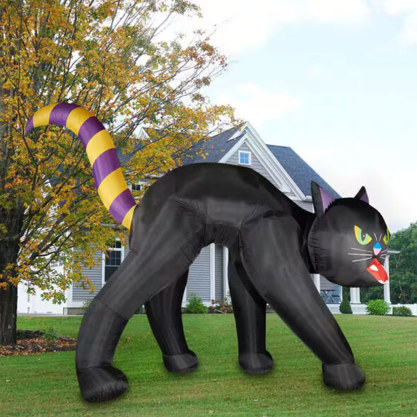 20 foot tall inflatable black cat giant halloween yard decor