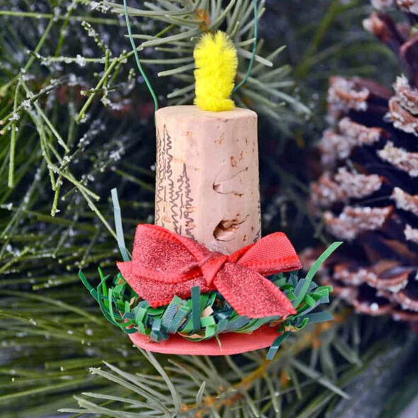 wine cork christmas crafts - cork candle ornaments