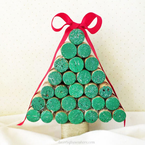 wine cork christmas crafts - tree shape