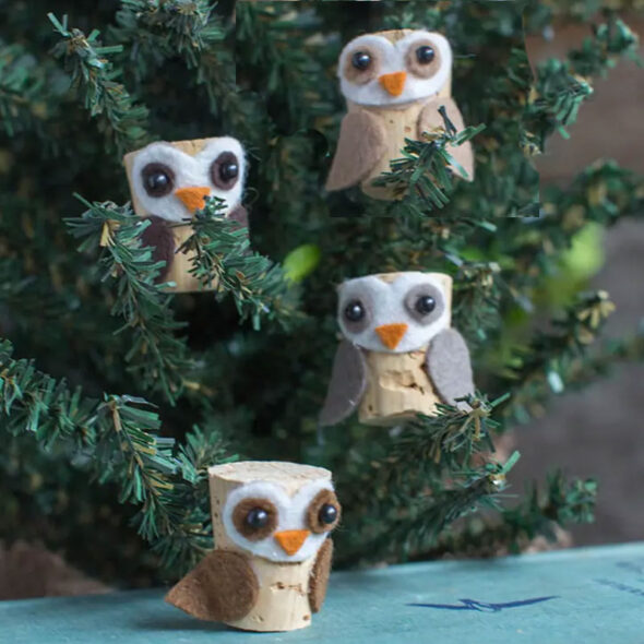 wind cork christmas crafts - owl ornaments