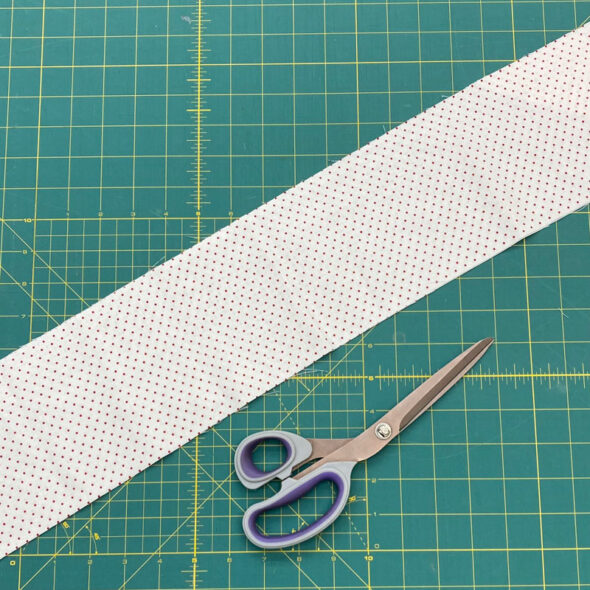 how to make a wreath sash - cut fabric