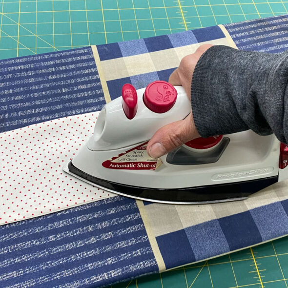 how to make a wreath sash - press the seams